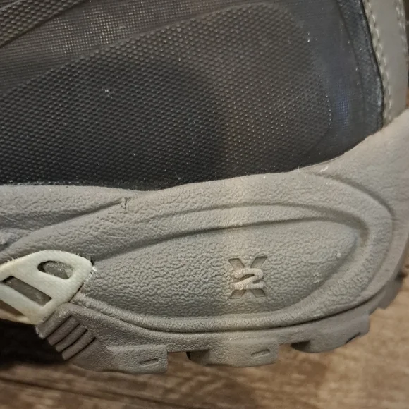 The North Face Olive Green Winter/ Water Proof Boots - Picture 6 of 10